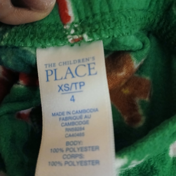 Festive 4T Red Santa Fleece Blanket - Picture 5 of 6